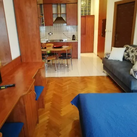 Happy Brothers - Center Of *